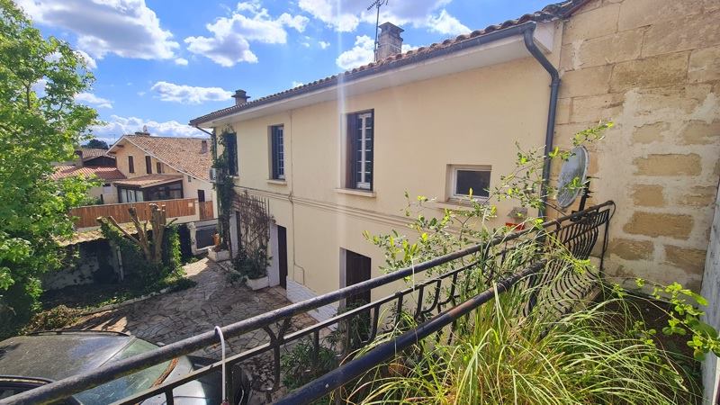 Vente Maison ARVEYRES - 4 pièces -120 m² - (33500)