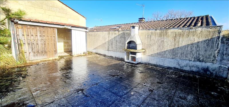 Vente Maison ARVEYRES - 4 pièces -120 m² - (33500)