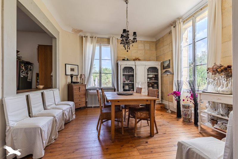 Vente Maison VAYRES - 9 pièces -292 m² - (33870)