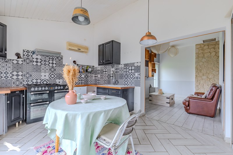 Vente Maison ARVEYRES - 3 pièces -96 m² - (33500)