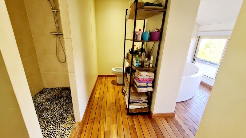 Vente Maison GENISSAC - 6 pièces -208 m² - (33420)