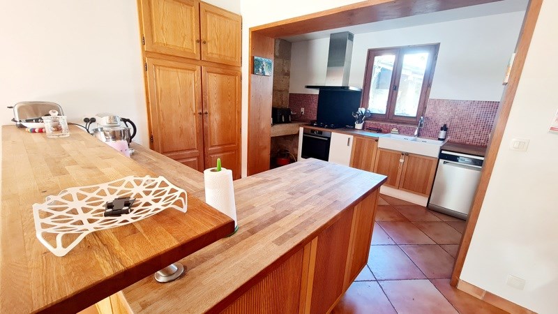 Vente Maison GENISSAC - 6 pièces -208 m² - (33420)