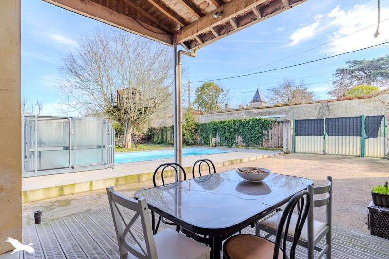 Vente Maison ARVEYRES - 5 pièces -135 m² - (33500)