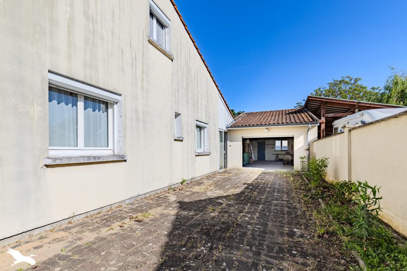 Vente Maison VAYRES - 5 pièces -188 m² - (33870)