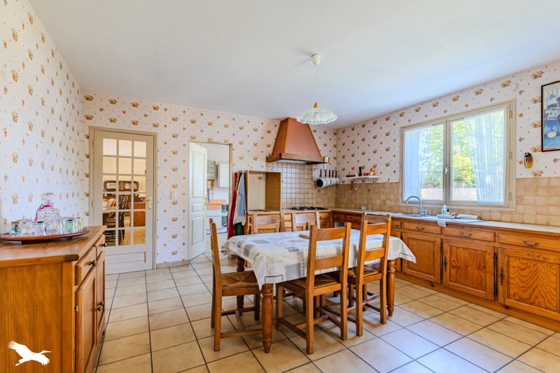Vente Maison VAYRES - 5 pièces -188 m² - (33870)