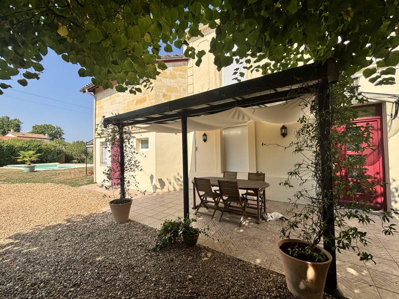 Maison 7 pièces 250 m² · à Vayres · 250 m² · 534 560 €