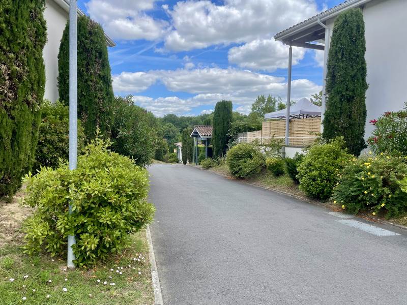 Vente Appartement GENISSAC - 2 pièces -42 m² - (33420)