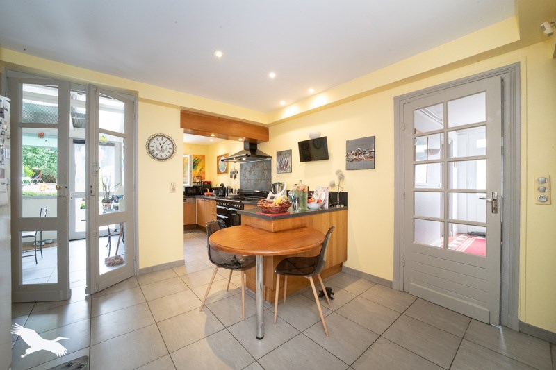 Vente Maison NERIGEAN - 8 pièces -225 m² - (33750)