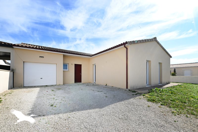 Vente Maison ROULLET ST ESTEPHE - 5 pièces -99 m² - (16440)