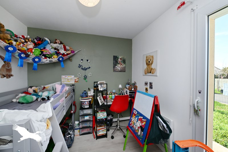 Vente Maison ROULLET ST ESTEPHE - 5 pièces -99 m² - (16440)
