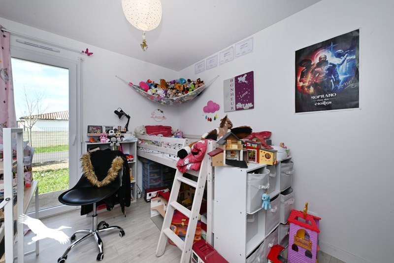 Vente Maison ROULLET ST ESTEPHE - 5 pièces -99 m² - (16440)