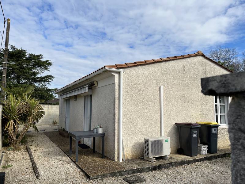 Vente Maison ROULLET ST ESTEPHE - 3 pièces -73 m² - (16440)