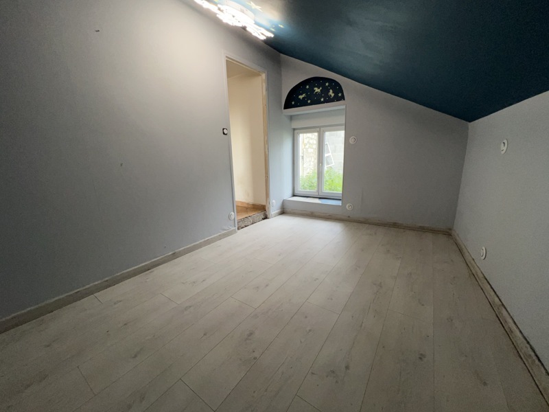 Vente Maison ROULLET ST ESTEPHE - 3 pièces -63 m² - (16440)