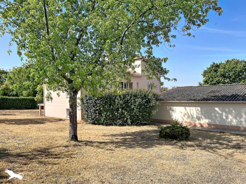 Vente Maison NERSAC - 6 pièces -178 m² - (16440)