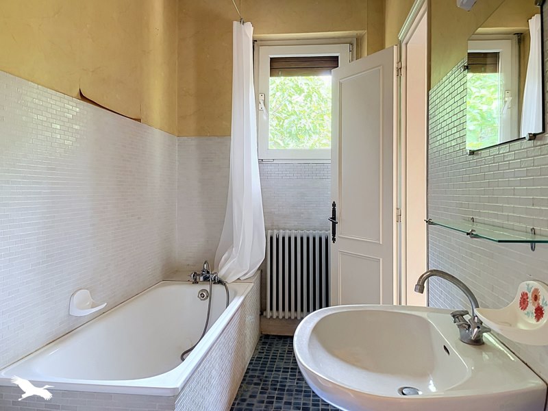 Vente Maison NERSAC - 11 pièces -245 m² - (16440)