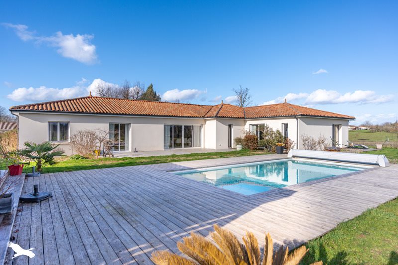 Vente Maison LA FORCE - 8 pièces -202 m² - (24130)