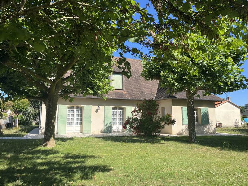 Vente Maison ST PIERRE D EYRAUD - 6 pièces -104 m² - (24130)
