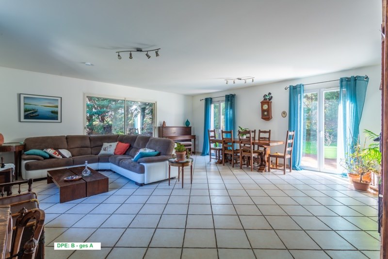 Vente Maison LA TOUR DE SALVAGNY - 6 pièces -135 m² - (69890)