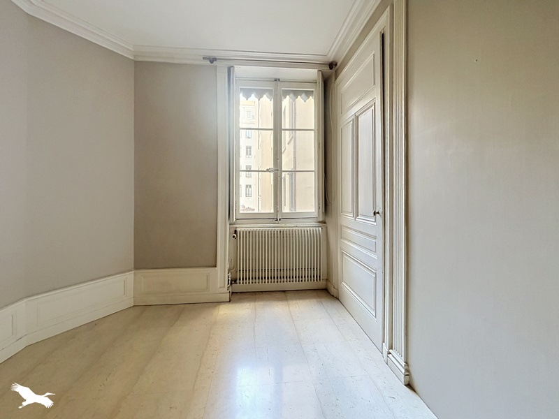 Vente Appartement Lyon - 2 pièces -80,9 m² - (69006)