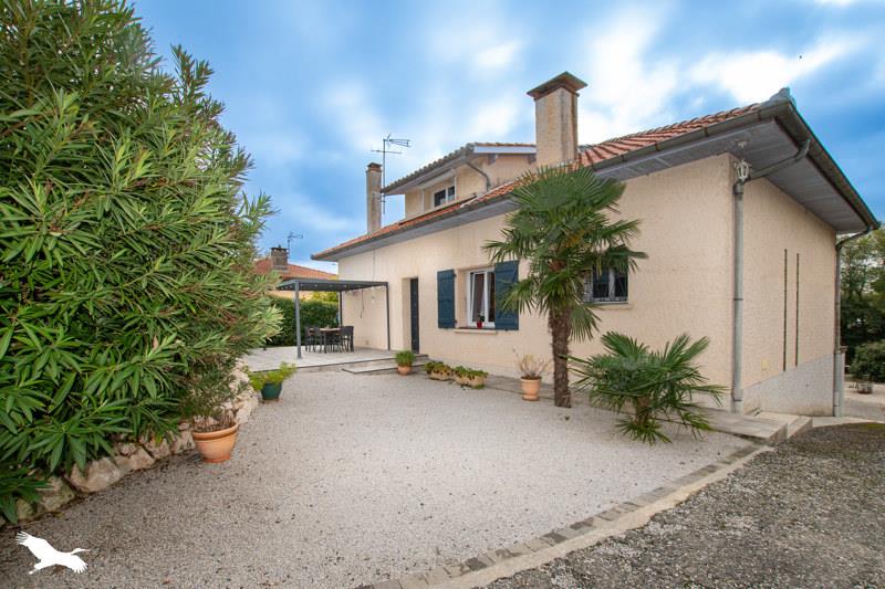 Vente Maison VENERQUE - 5 pièces -186 m² - (31810)