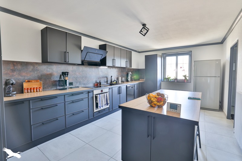 Vente Maison BOUTIERS ST TROJAN - 7 pièces -232 m² - (16100)