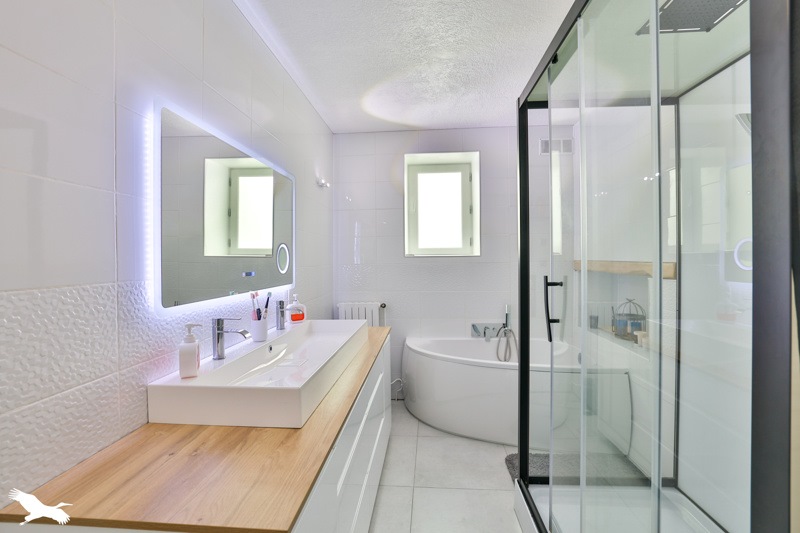 Vente Maison BOUTIERS ST TROJAN - 7 pièces -232 m² - (16100)