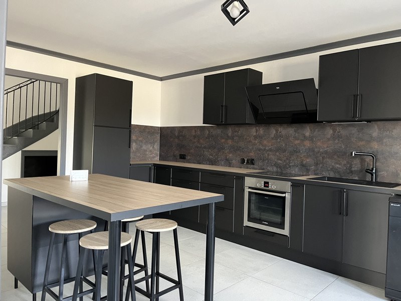 Vente Maison BOUTIERS ST TROJAN - 7 pièces -232 m² - (16100)