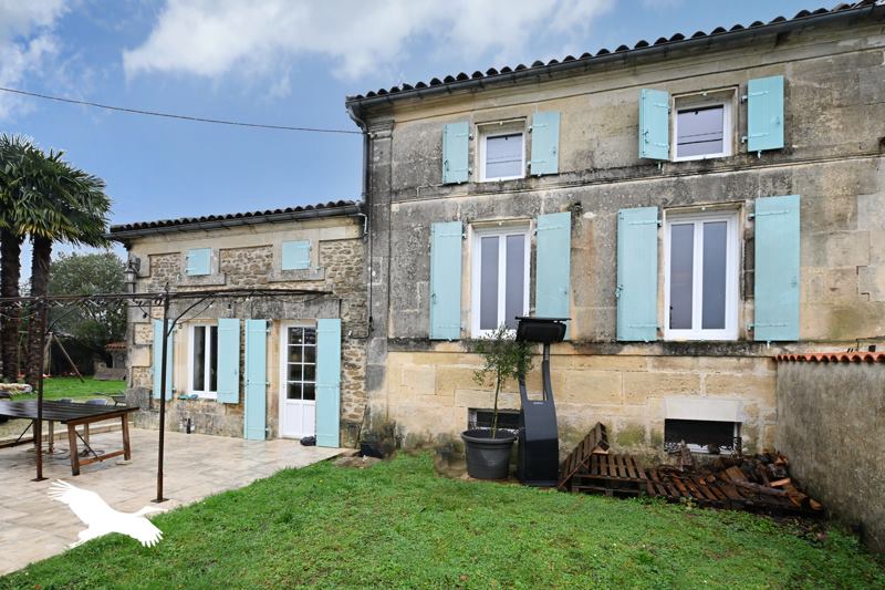 Vente Maison CHERVES RICHEMONT 16370 5 pièces - 146 m²