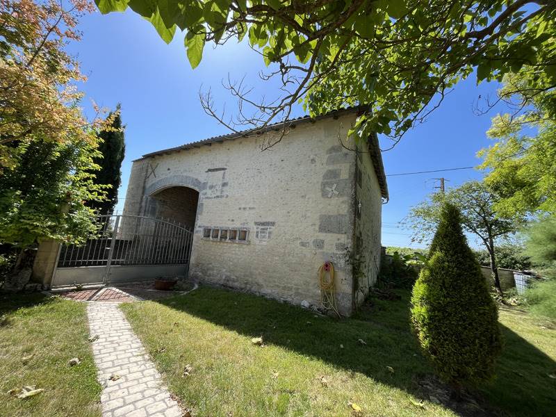 Vente Maison MERPINS - 5 pièces -157 m² - (16100)