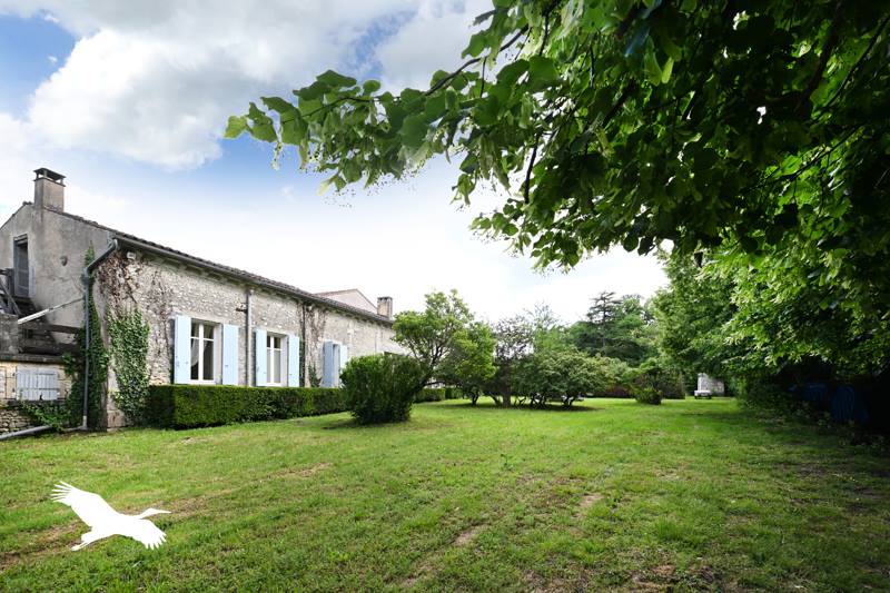 Vente Maison CHERVES RICHEMONT - 10 pièces -776 m² - (16370)