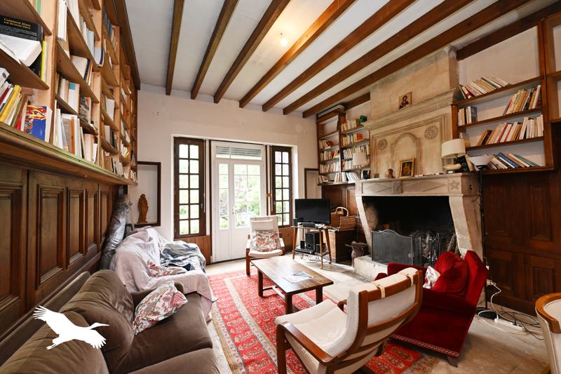 Vente Maison CHERVES RICHEMONT - 10 pièces -776 m² - (16370)