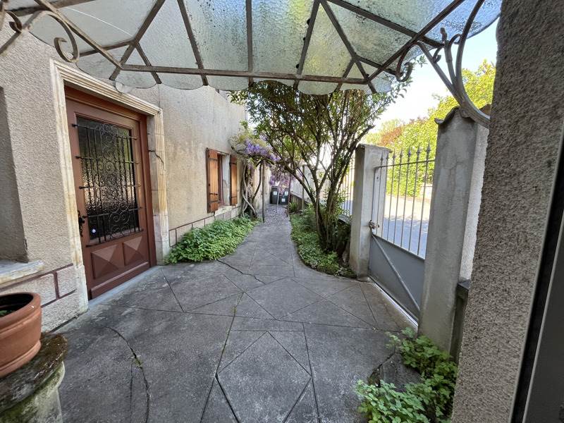 Vente Maison COGNAC - 6 pièces -142 m² - (16100)