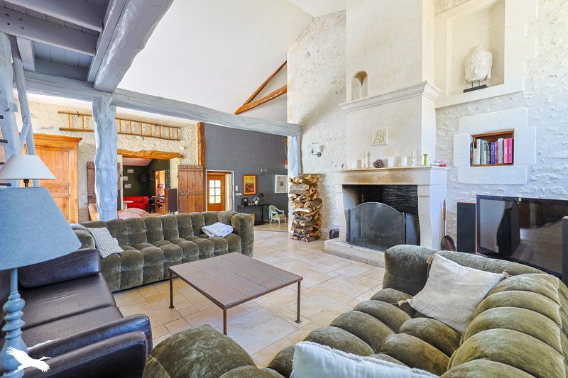 Vente Maison LOUZAC ST ANDRE - 8 pièces -407 m² - (16100)