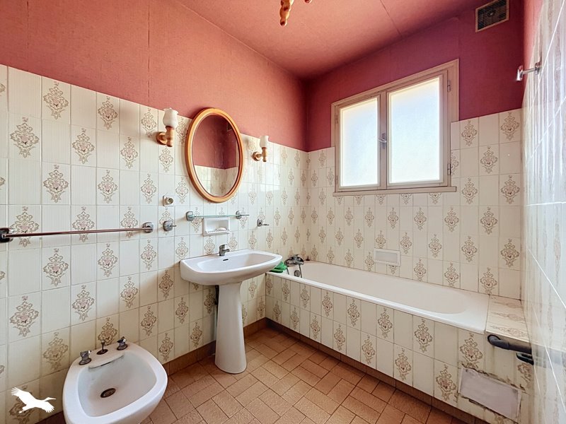 Vente Maison CHERVES RICHEMONT - 7 pièces -141 m² - (16370)