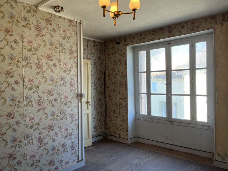 Vente Maison LORIGNAC - 5 pièces -76 m² - (17240)
