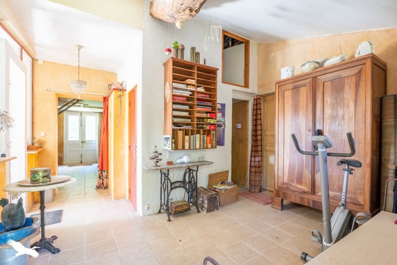 Vente Maison ST BONNET SUR GIRONDE - 6 pièces -173 m² - (17150)