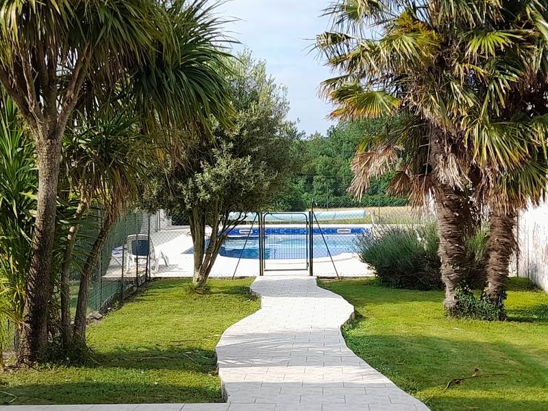 Vente Maison STE RAMEE - 10 pièces -275 m² - (17240)