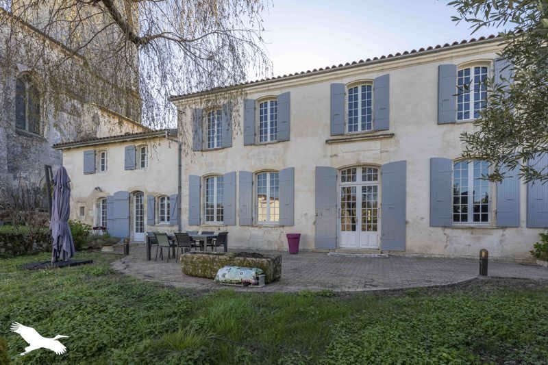 Vente Maison MIRAMBEAU - 7 pièces -200 m² - (17150)