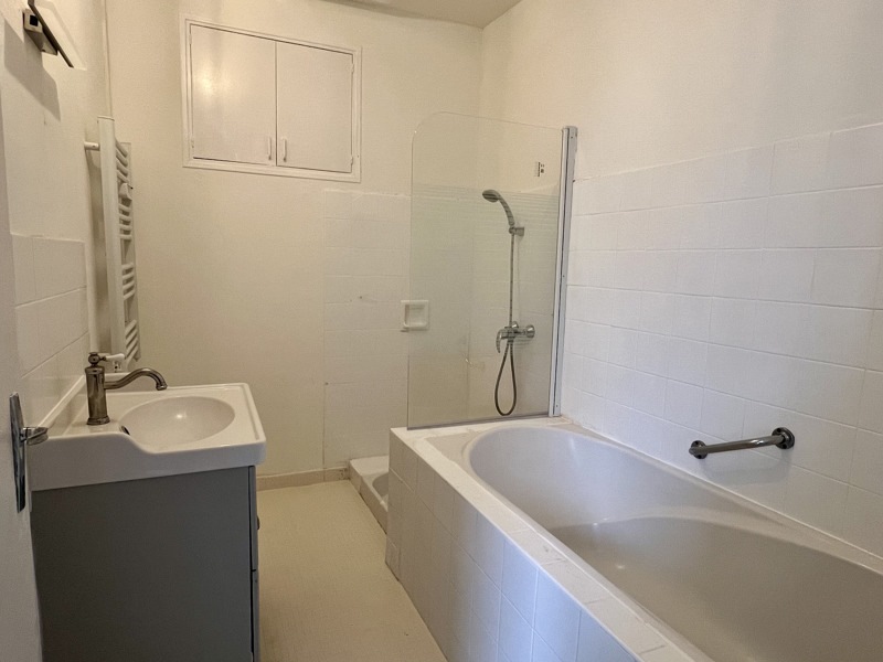 Vente Maison ST BONNET SUR GIRONDE - 5 pièces -72 m² - (17150)