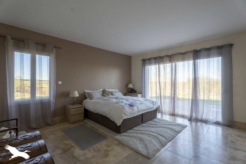Vente Maison ST GEORGES DES AGOUTS - 4 pièces -192 m² - (17150)