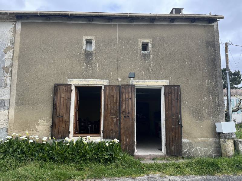 Vente Maison SEMOUSSAC - 2 pièces -93 m² - (17150)