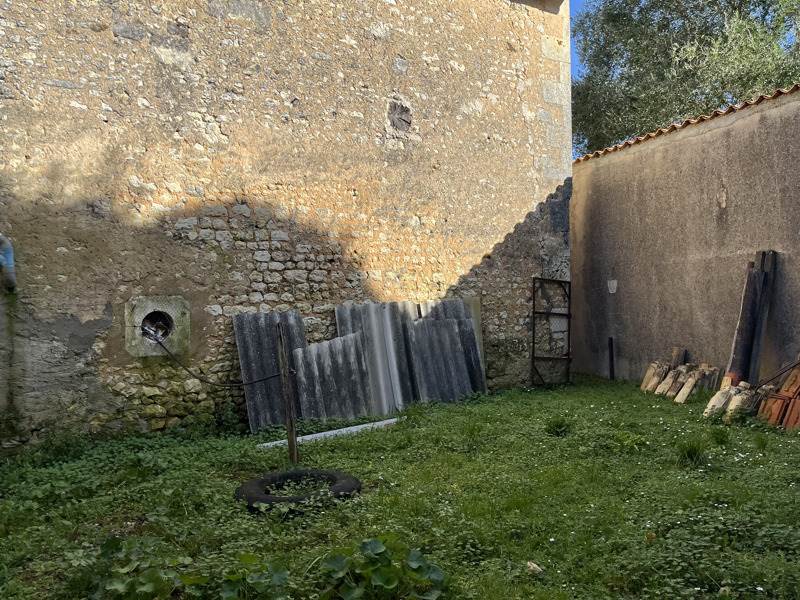 Vente Immeuble MIRAMBEAU - -  300 m² - (17150)