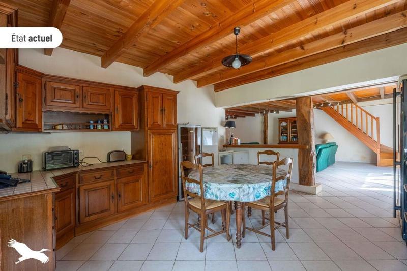 Vente Maison ST BONNET SUR GIRONDE - 6 pièces -170 m² - (17150)