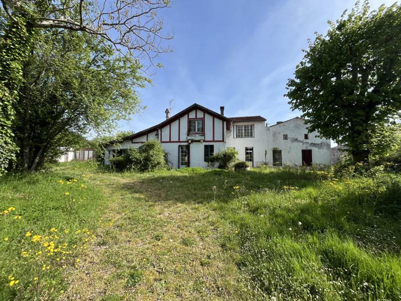 Vente Maison MIRAMBEAU - 9 pièces -270 m² - (17150)