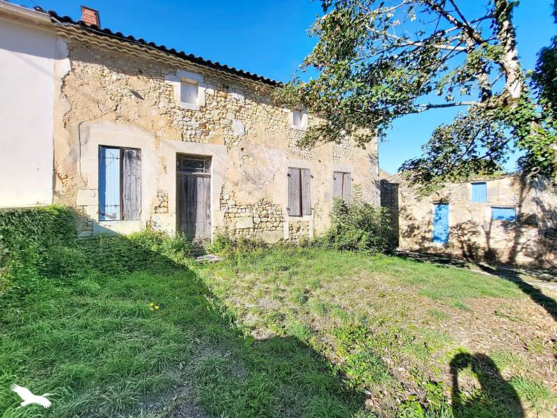 Vente Maison Mirambeau - 1 pièce -58 m² - (17150)