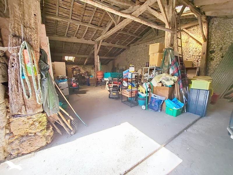 Vente Maison Saint-Georges-des-Agoûts - 4 pièces -88 m² - (17150)