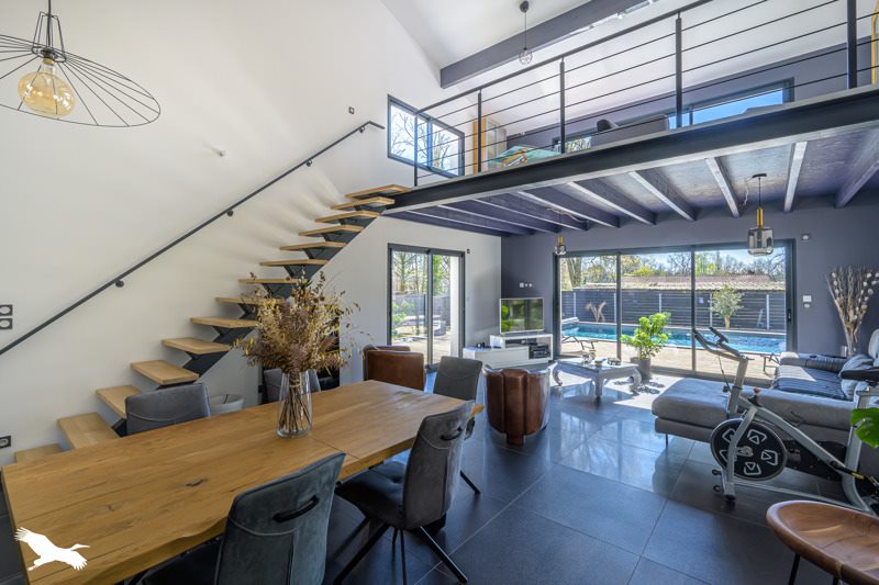 Vente Maison MIOS - 6 pièces -212 m² - (33380)
