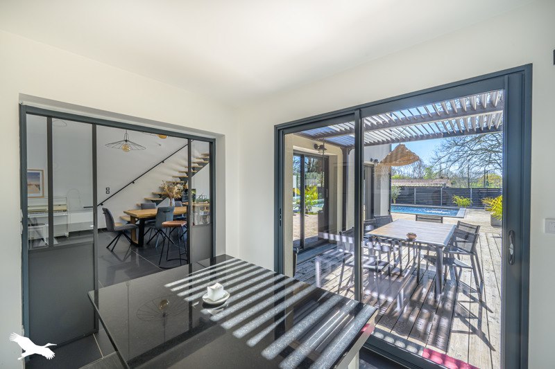 Vente Maison MIOS - 6 pièces -212 m² - (33380)