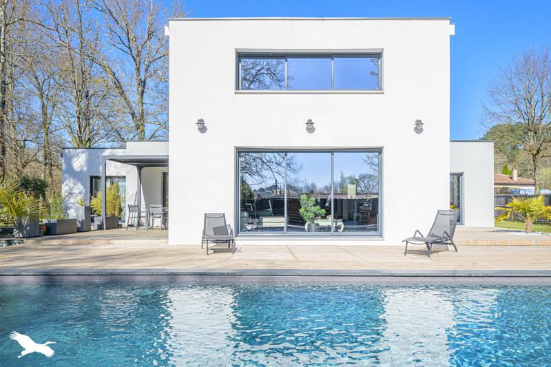 Vente Maison MIOS - 6 pièces -212 m² - (33380)