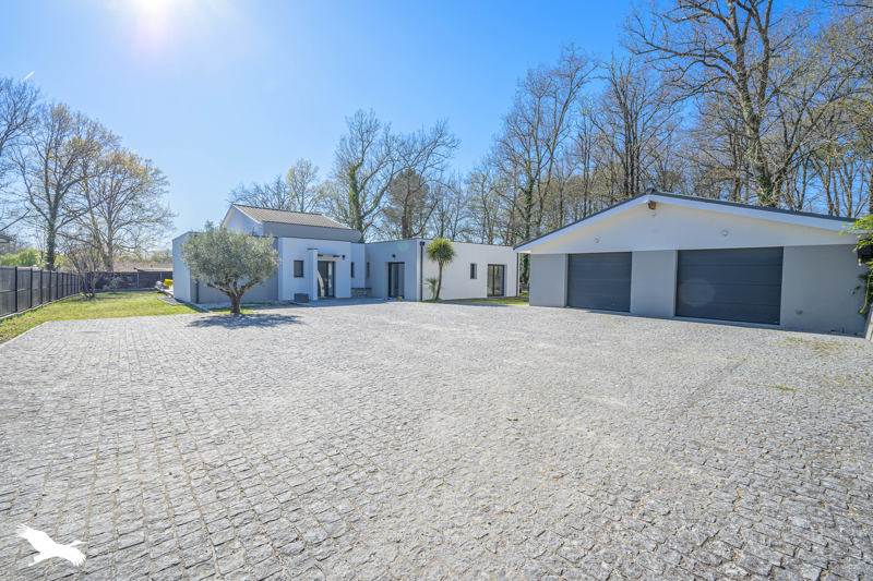 Vente Maison MIOS - 6 pièces -212 m² - (33380)